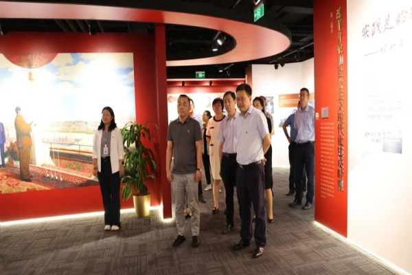 亦庄Z6尊龙凯时集团领导班子深入开展集中调研 激发党建工作新活力